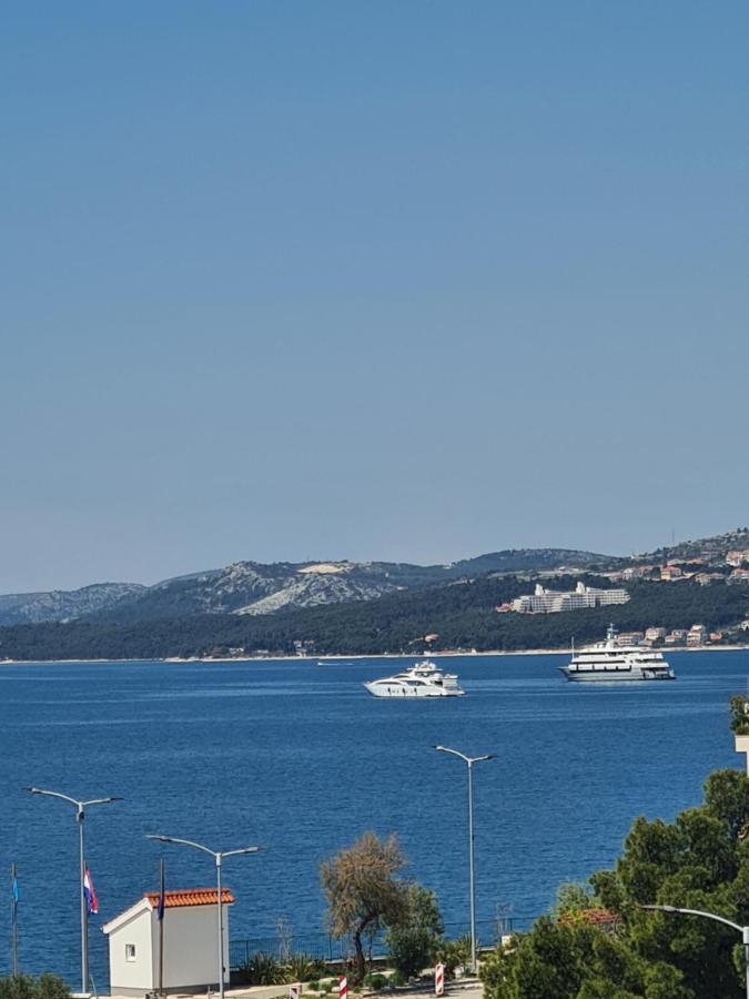 Modern Apartment Near The Sea-Mise Trogir Exteriör bild