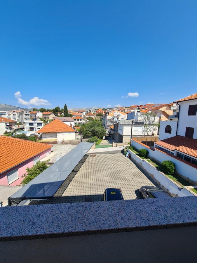 Modern Apartment Near The Sea-Mise Trogir Exteriör bild