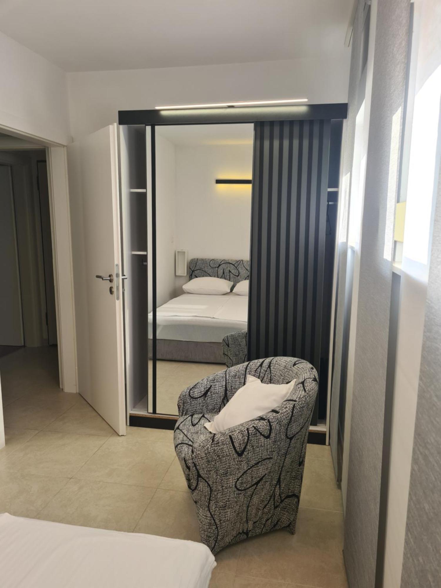 Modern Apartment Near The Sea-Mise Trogir Exteriör bild